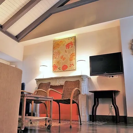 Daire Apartasuites Alberca Deluxe *