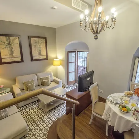 Daire Apartasuites Alberca Deluxe
